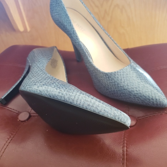 Shoes - Picture 1 of 2